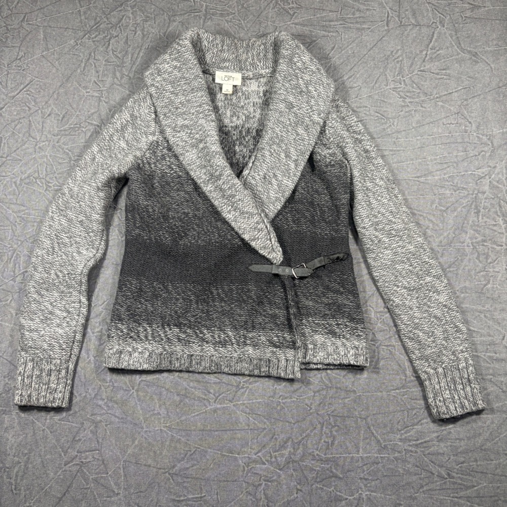 Ann Taylor LOFT Cardigan Womens M Gray Ombre Shawl Collar Buckle Chunky Knit